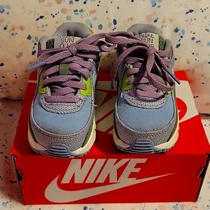 Nike sneakers, light blue, purple, green size 9 (toddler)